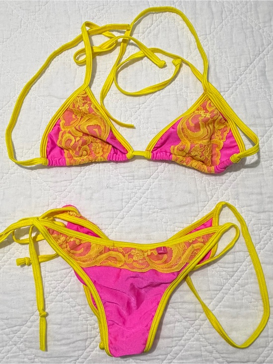 Chynna Dolls Other - Pink and Yellow Lace Trim Triangle Bikini S/M